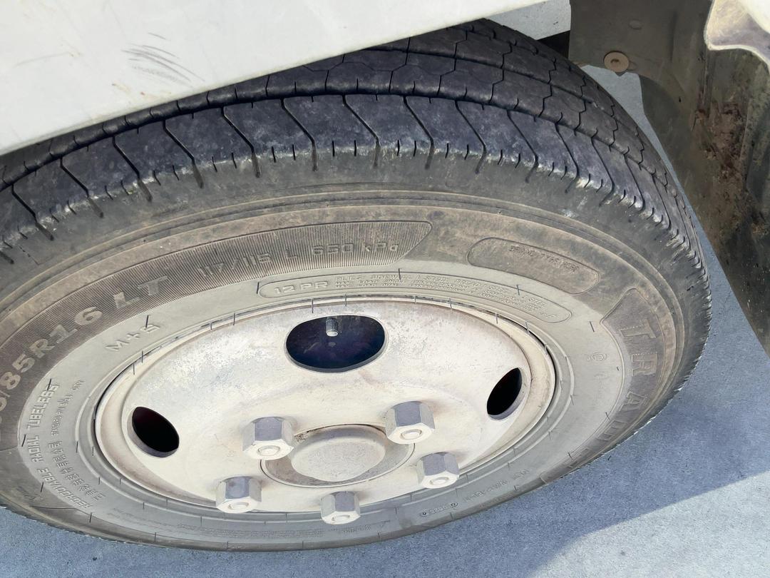 Photo '23' of Mitsubishi Canter FE112C4 Flat Deck
