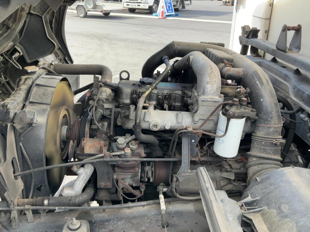 Photo '35' of Nissan Diesel MK205 Chiller