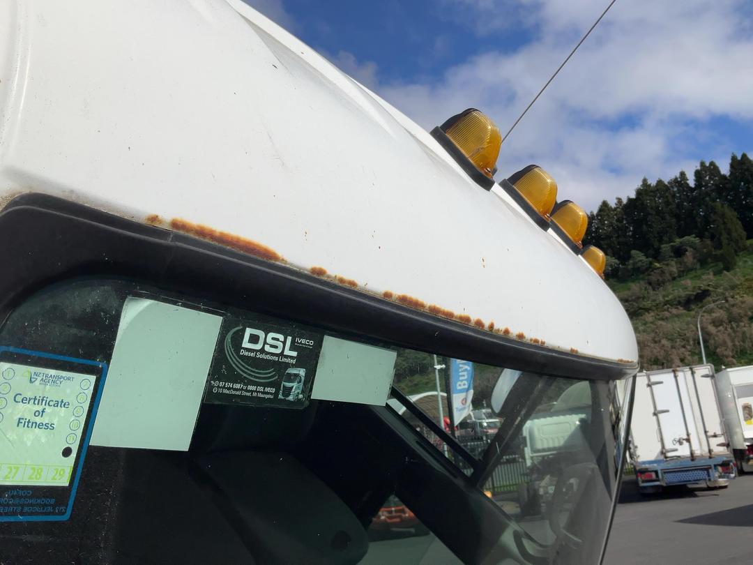 Photo '39' of Nissan Diesel MK205 Chiller