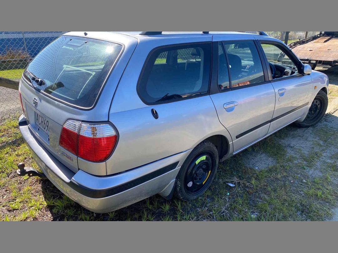 Photo '10' of Nissan Primera 2.0L 5DR WGN 4A Photo '10' of Nissan Primera 2.0L 5DR WGN 4A