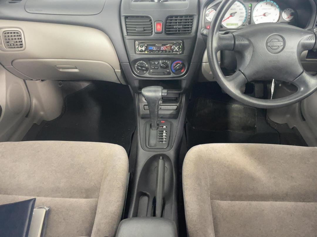 Photo '16' of Nissan Pulsar LS I Photo '16' of Nissan Pulsar LS I