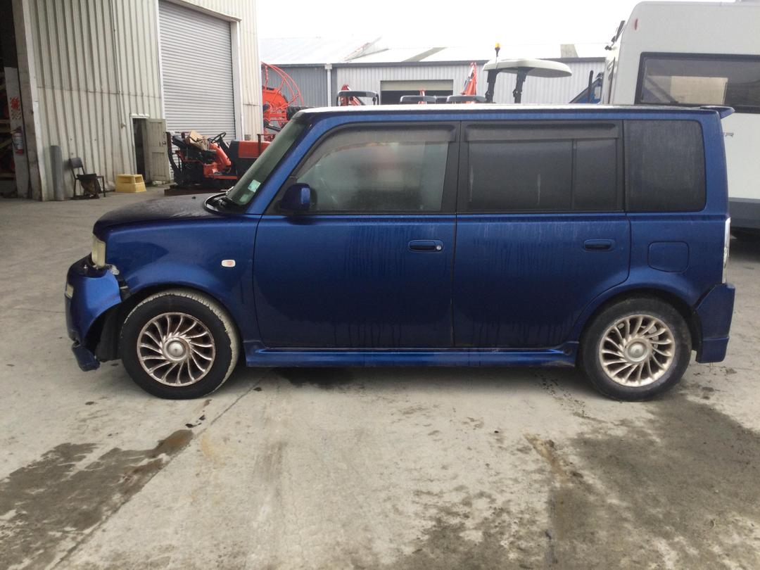 Photo '4' of Toyota BB