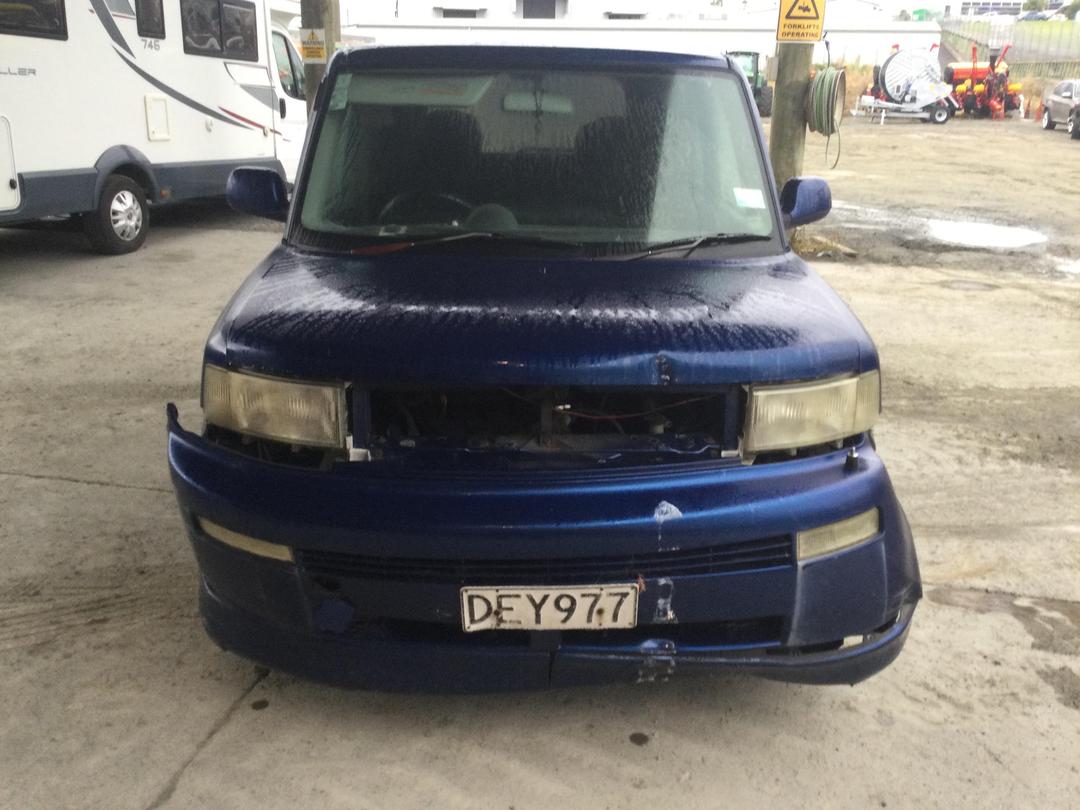 Photo '2' of Toyota BB