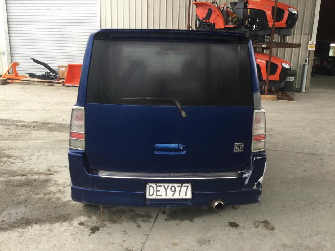 Photo '6' of Toyota BB