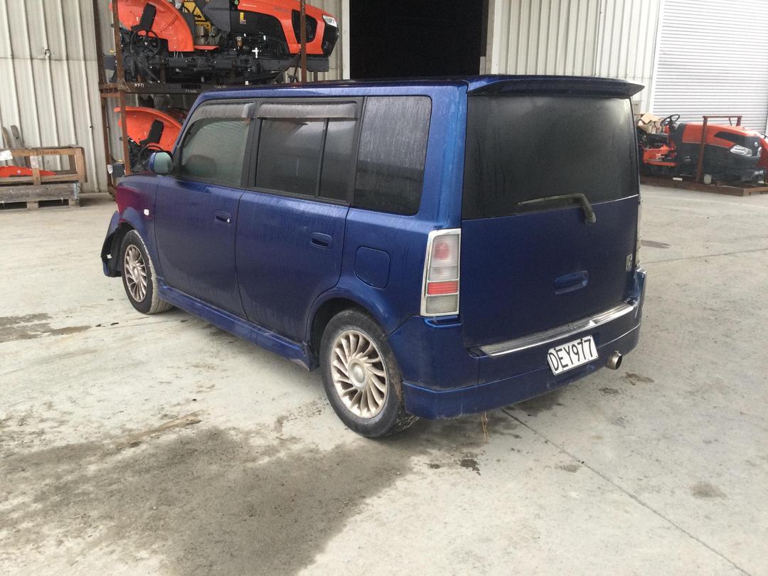 Photo '5' of Toyota BB