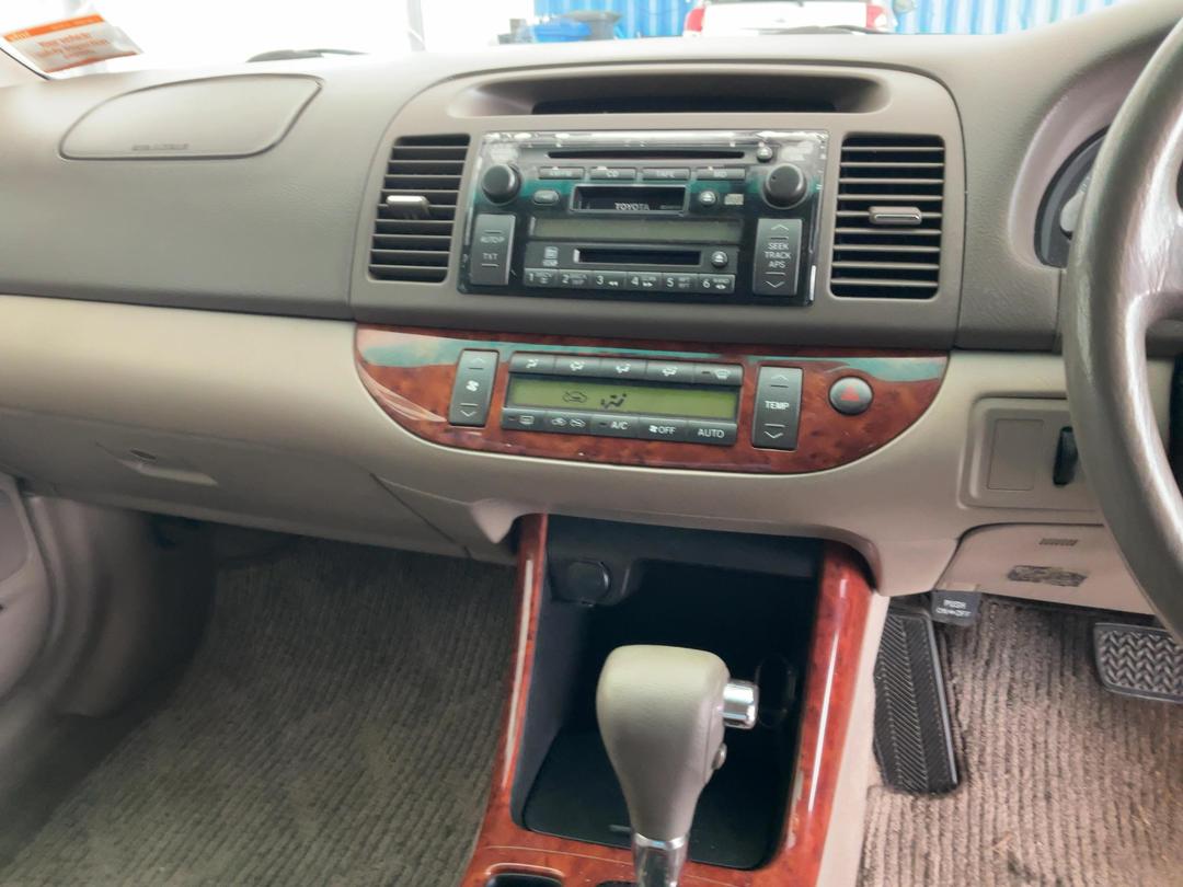 Photo '9' of Toyota Camry