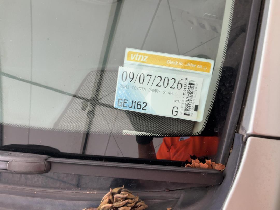 Photo '15' of Toyota Camry