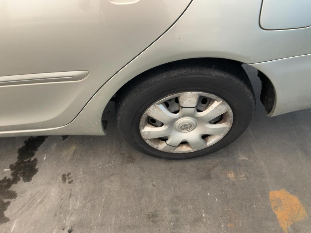 Photo '34' of Toyota Camry