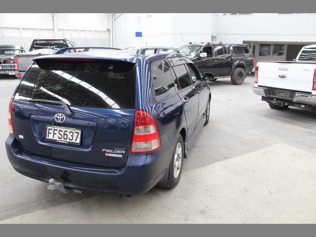 Photo '7' of Toyota Corolla Fielder Photo '7' of Toyota Corolla Fielder