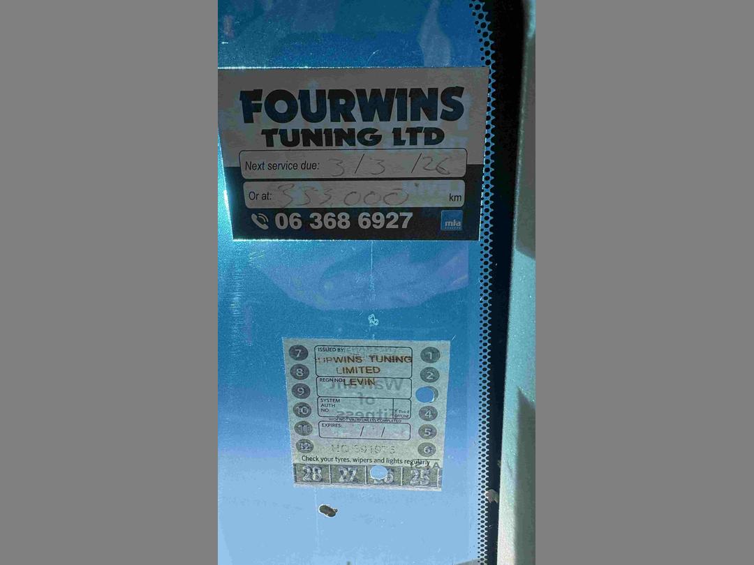 Photo '14' of Toyota Estima T