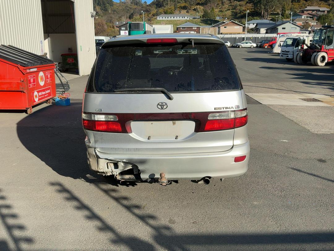 Photo '6' of Toyota Estima Photo '6' of Toyota Estima