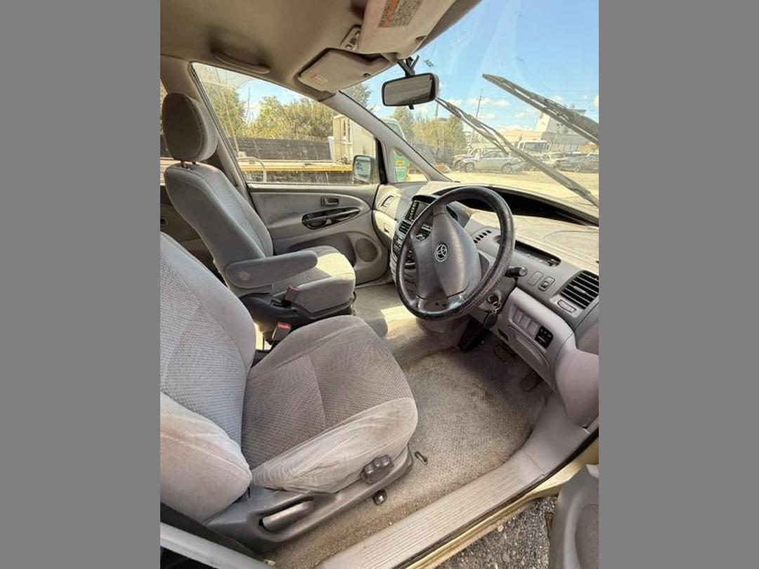 Photo '8' of Toyota Estima L Photo '8' of Toyota Estima L