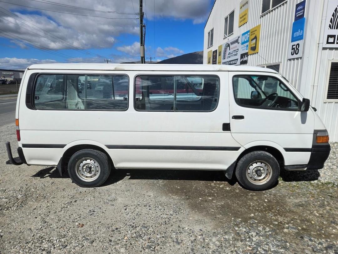 Photo '7' of Toyota Hiace ZL Photo '7' of Toyota Hiace ZL