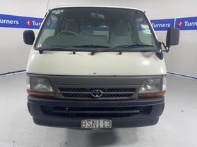Photo '2' of Toyota Hiace