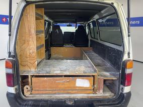 Photo '14' of Toyota Hiace