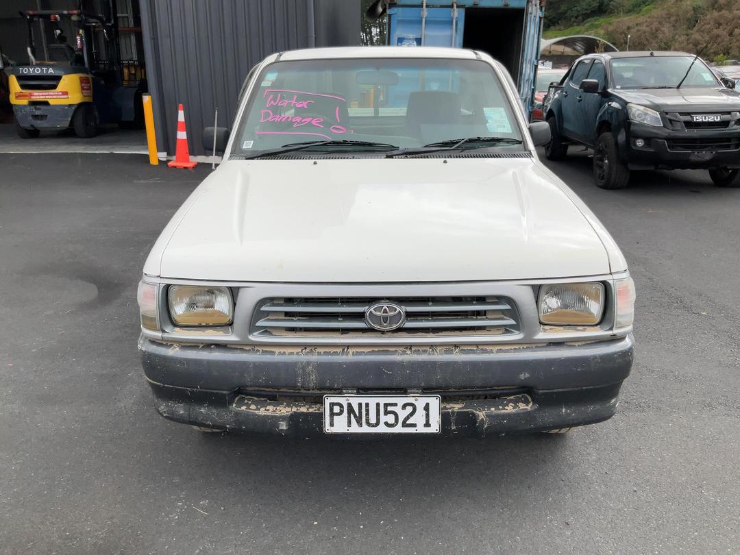 Photo '2' of Toyota Hilux