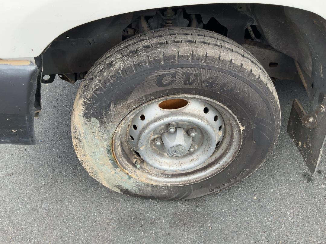 Photo '11' of Toyota Hilux