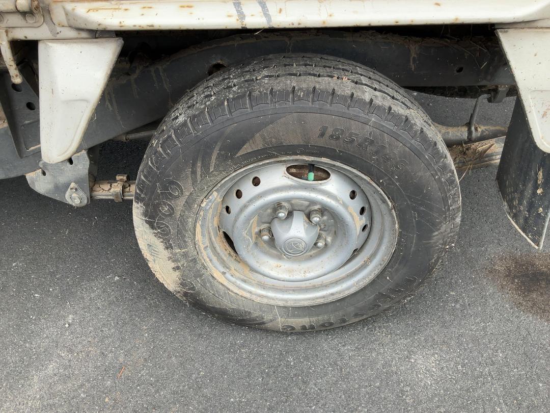 Photo '12' of Toyota Hilux