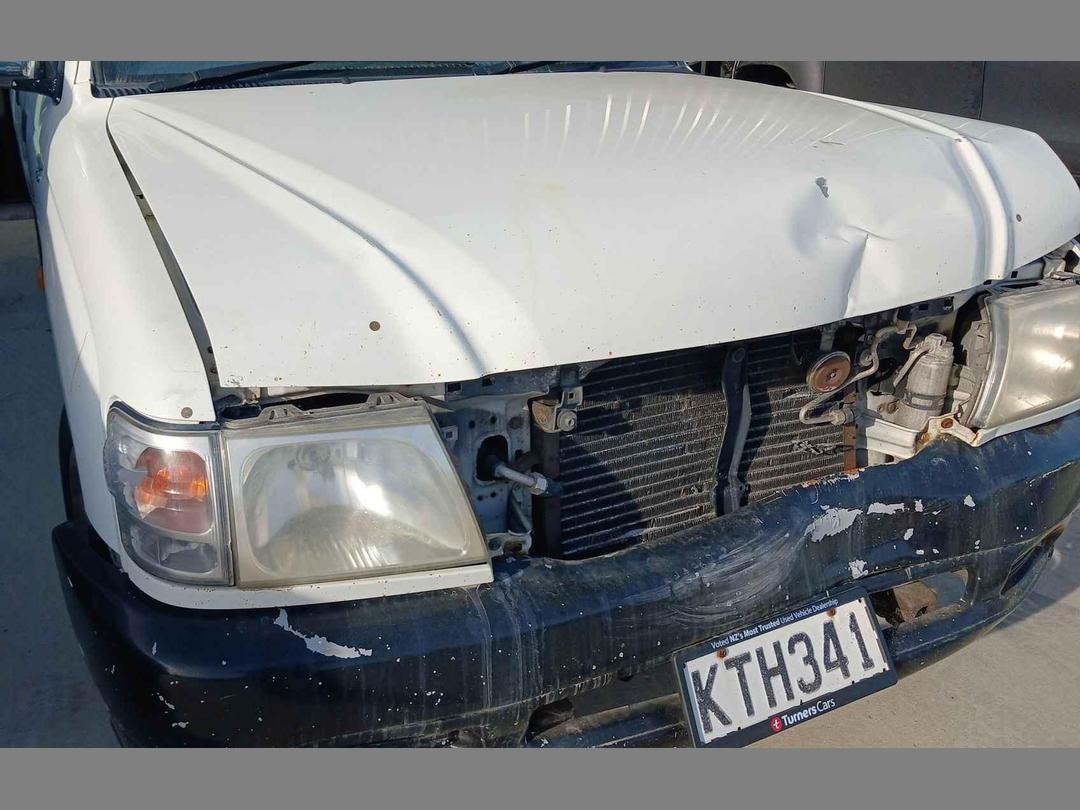 Photo '6' of Toyota Hilux SR5 D/C
