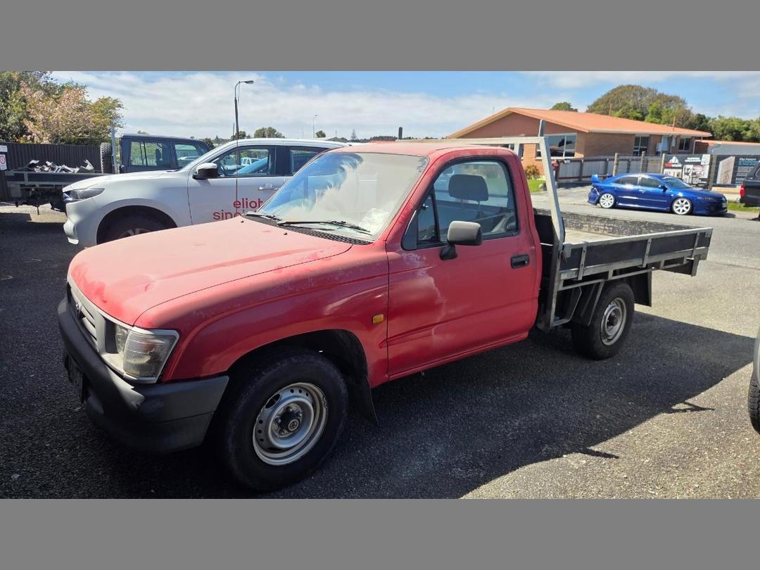 Photo '8' of Toyota Hilux S/C C/C