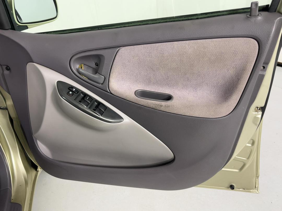 Photo '15' of Toyota Platz