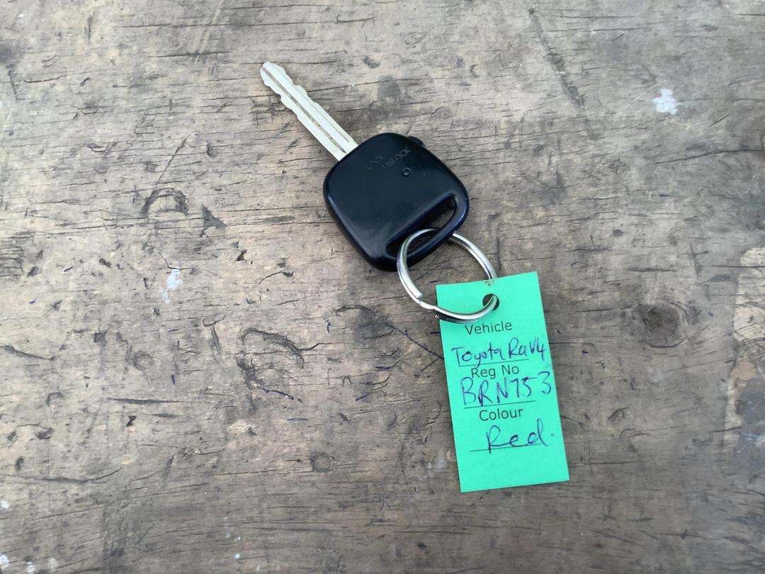 Photo '16' of Toyota Rav4 L