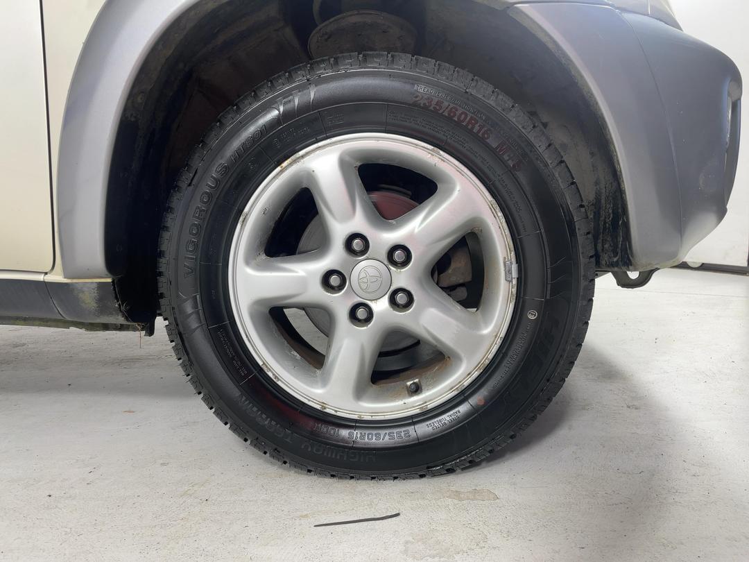 Photo '9' of Toyota Rav4