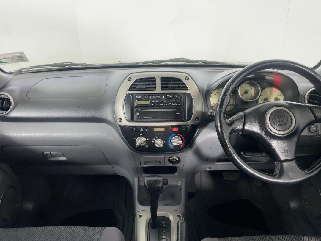 Photo '17' of Toyota Rav4