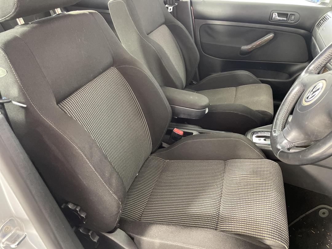 Photo '14' of Volkswagen Golf V5