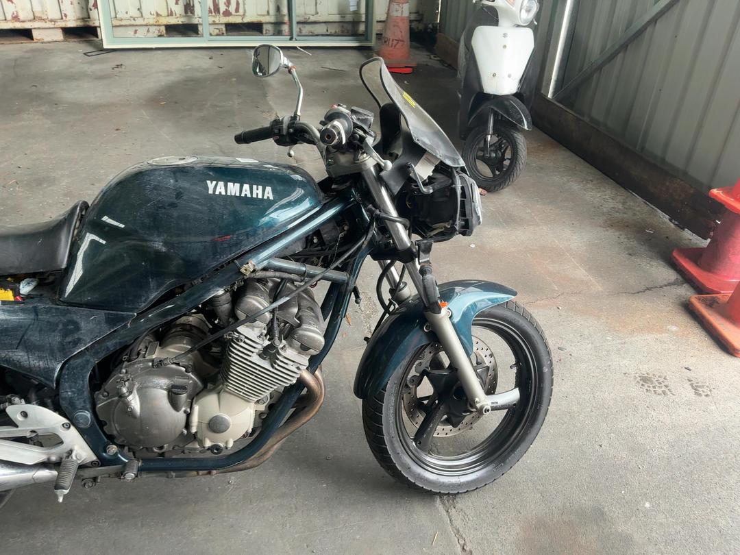 Photo '12' of Yamaha XJ400 Diversion