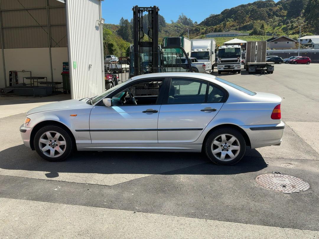 Photo '4' of BMW 318I