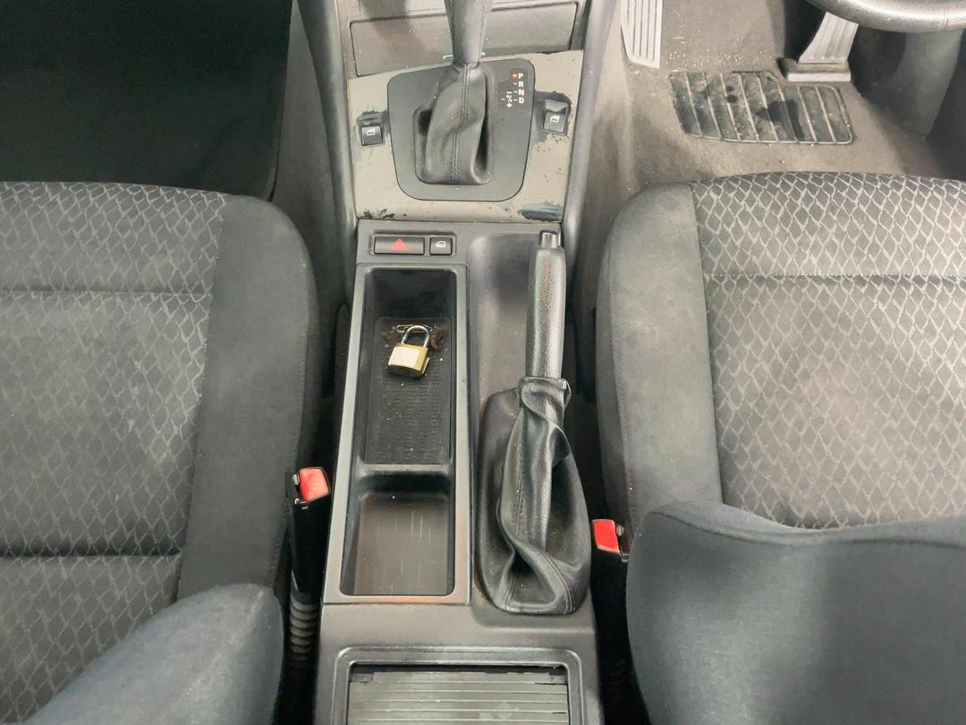 Photo '18' of BMW 318Ti Photo '18' of BMW 318Ti