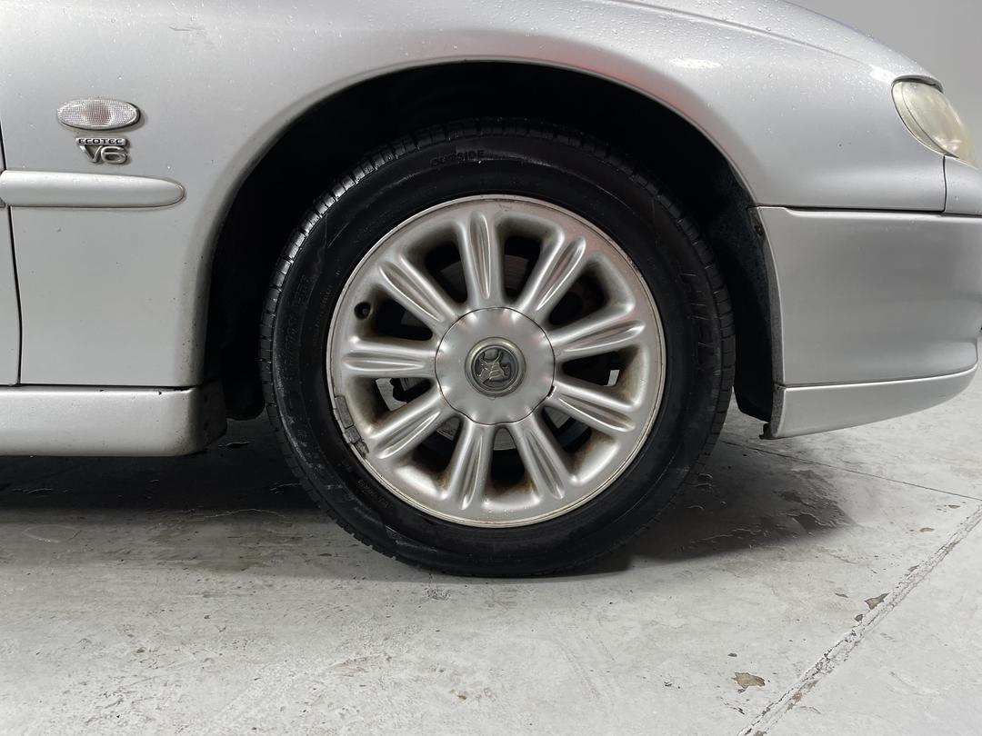 Photo '9' of Holden Commodore