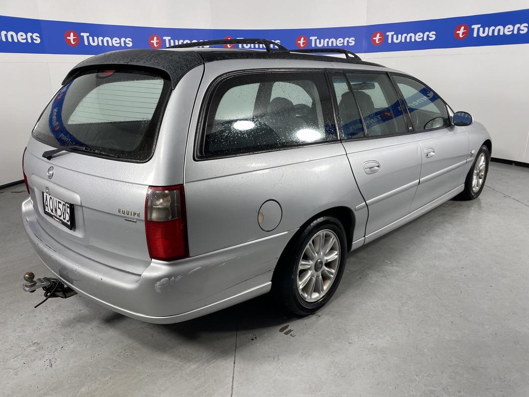 Photo '7' of Holden Commodore