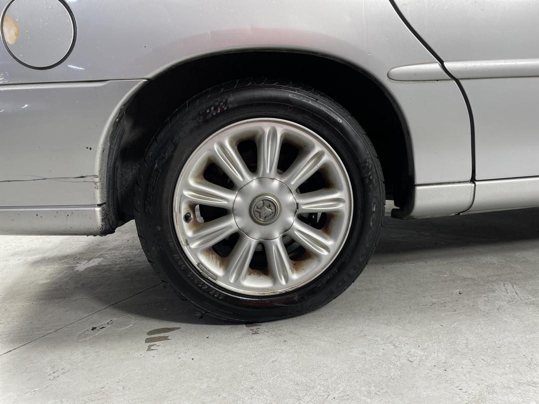 Photo '12' of Holden Commodore