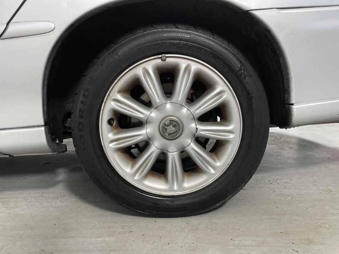 Photo '11' of Holden Commodore