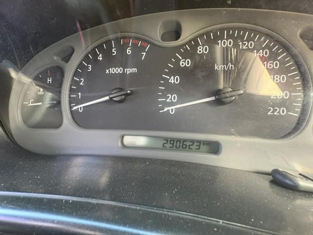 Photo '8' of Holden Commodore Exec