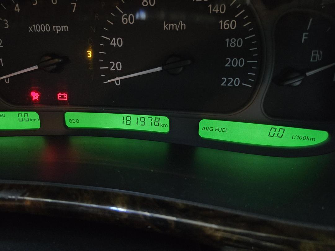 Photo '7' of Holden Commodore V6