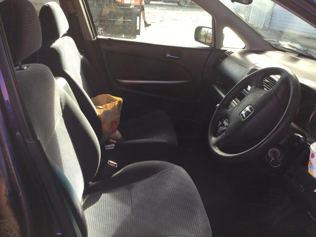 Photo '9' of Honda Stream Photo '9' of Honda Stream