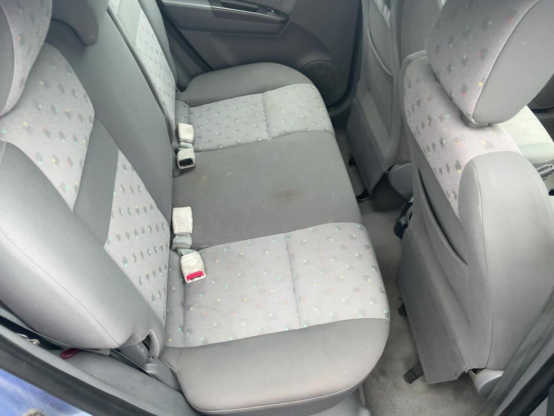 Photo '15' of Hyundai TB Photo '15' of Hyundai TB