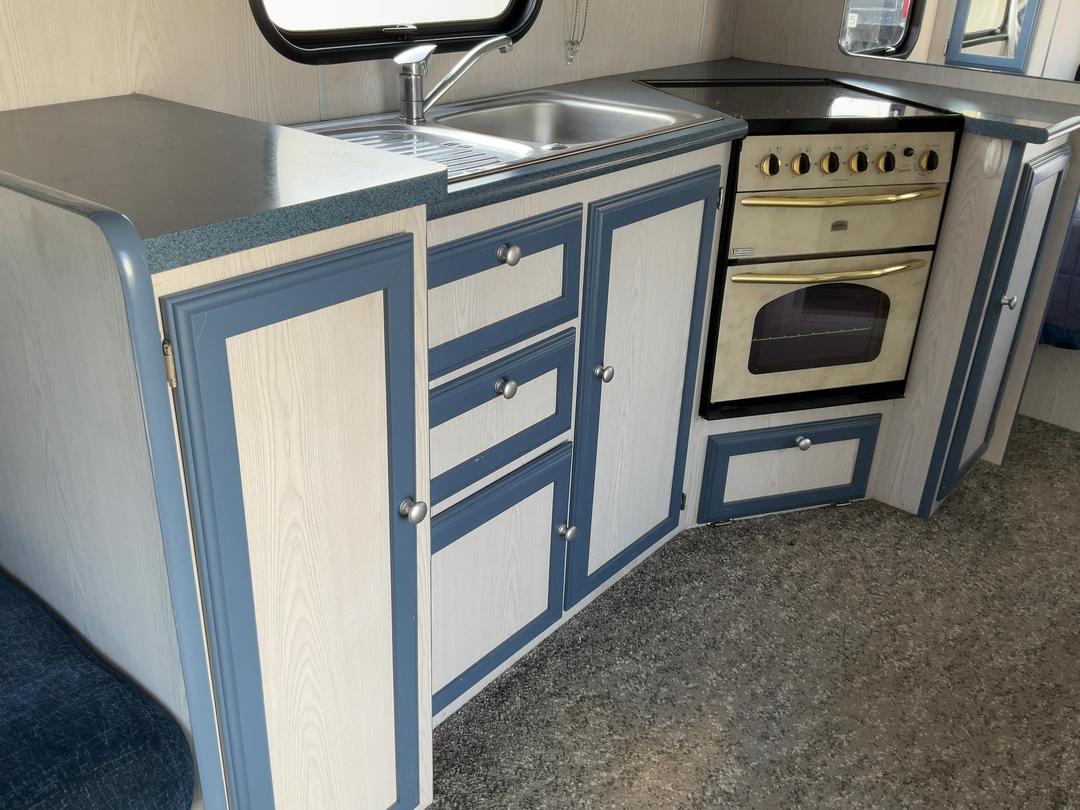Photo '17' of Leisureline 630 Caravan - Tandem Photo '17' of Leisureline 630 Caravan - Tandem
