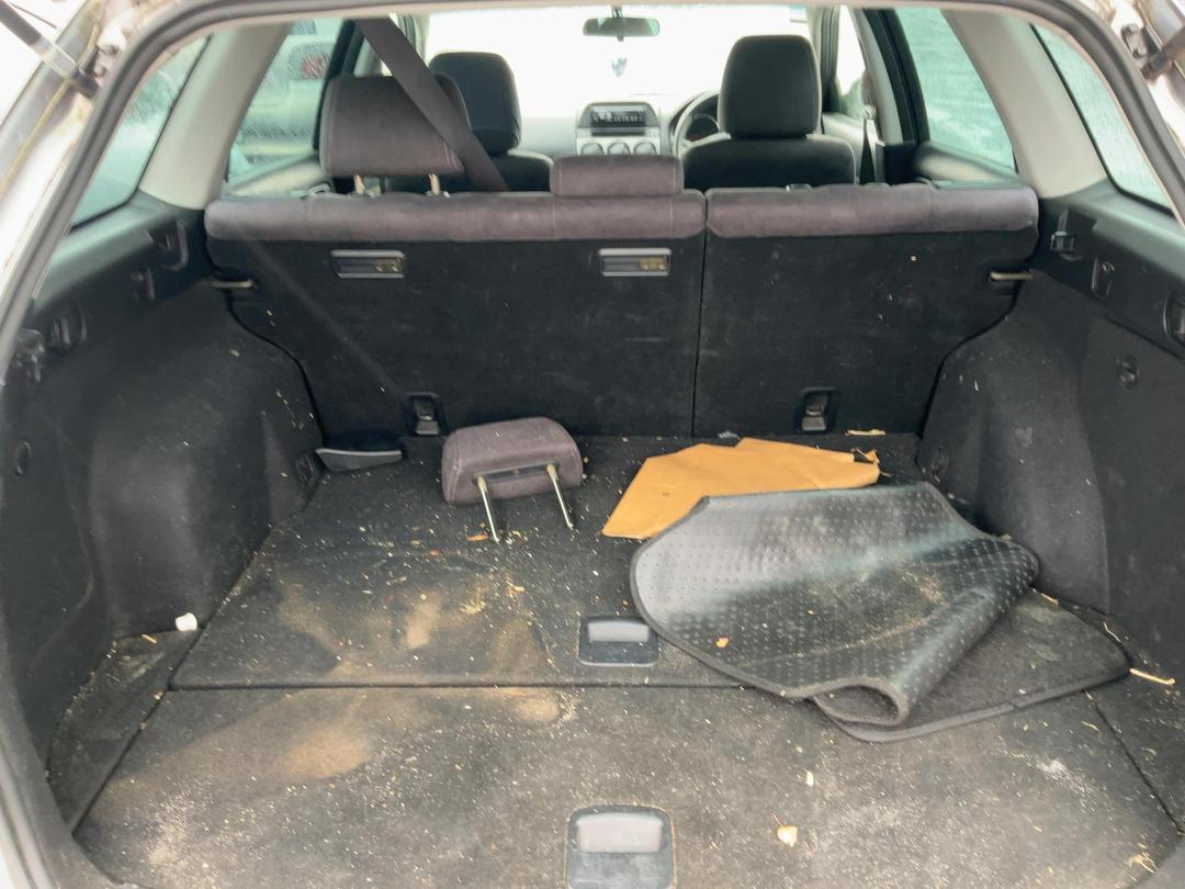 Photo '7' of Mazda Atenza