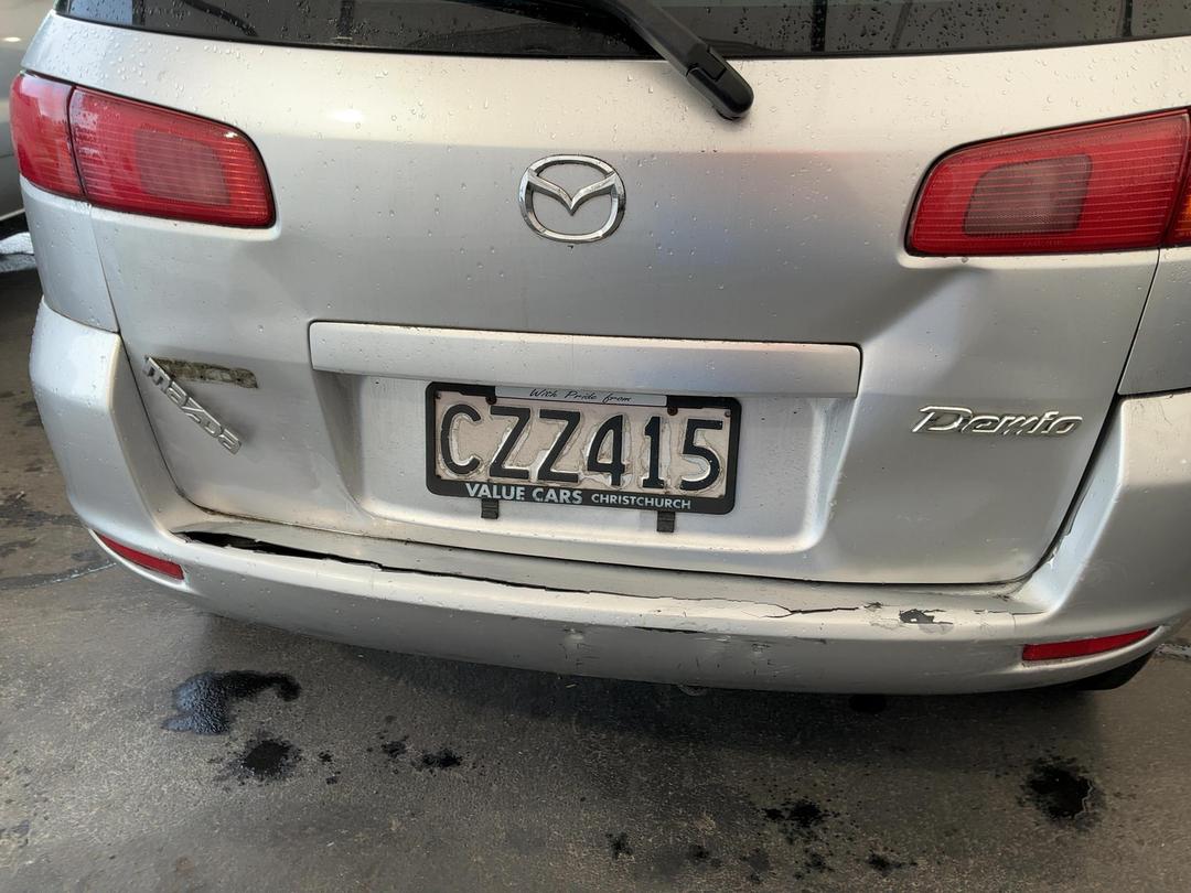 Photo '4' of Mazda Demio