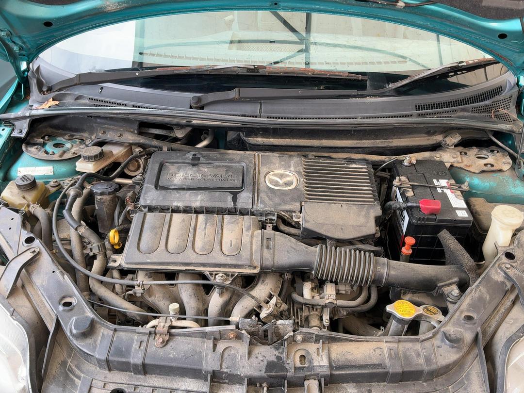 Photo '12' of Mazda Demio