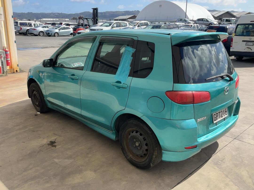 Photo '5' of Mazda Demio Photo '5' of Mazda Demio