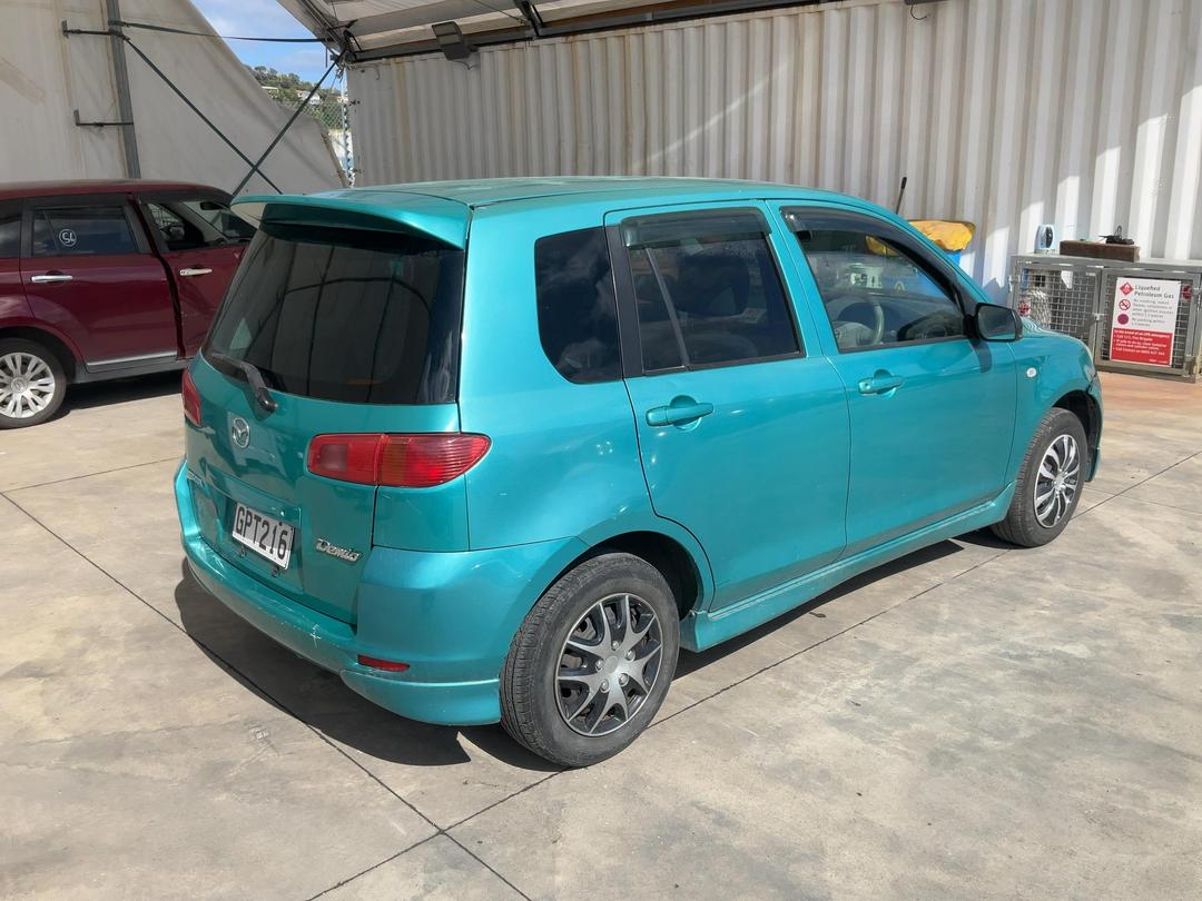 Photo '7' of Mazda Demio Photo '7' of Mazda Demio