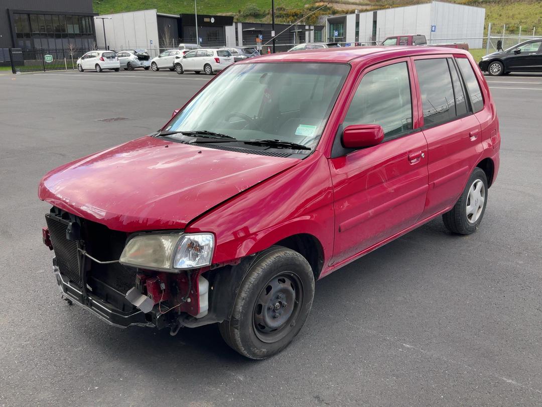 Photo '4' of Mazda Demio Photo '4' of Mazda Demio
