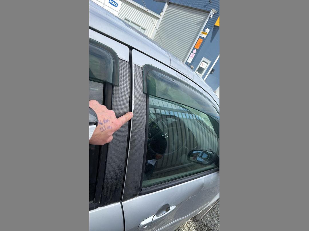 Photo '5' of Mazda Demio