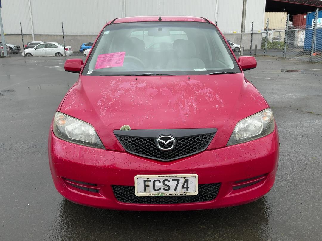 Photo '3' of Mazda Demio Photo '3' of Mazda Demio