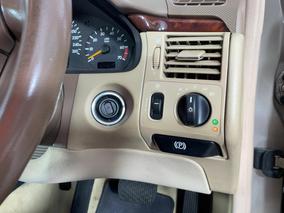 Photo '25' of Mercedes-Benz E-Class